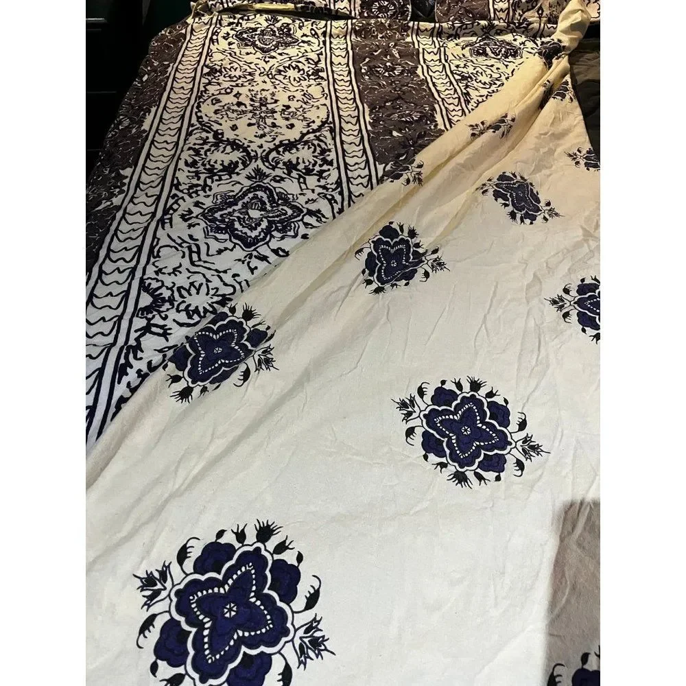 MT urban outfitters duvet set twin with shams India batik purple white reversib